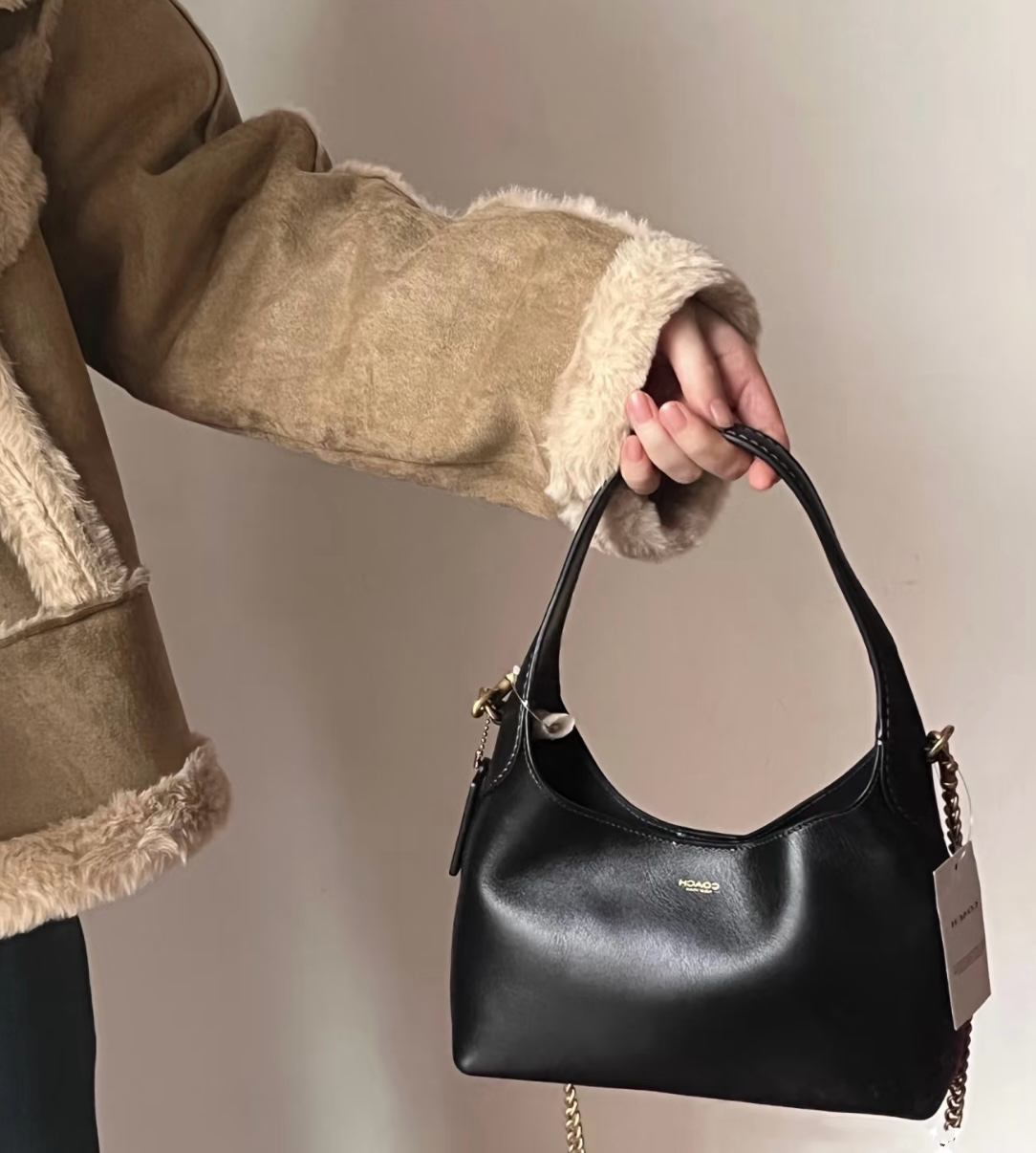 Brooklyn Shoulder Bag 23