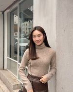 Soft Yarn Turtleneck Sweater