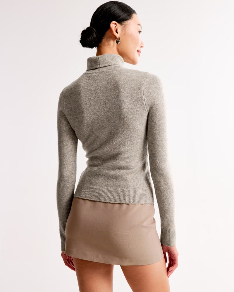 Soft Yarn Turtleneck Sweater