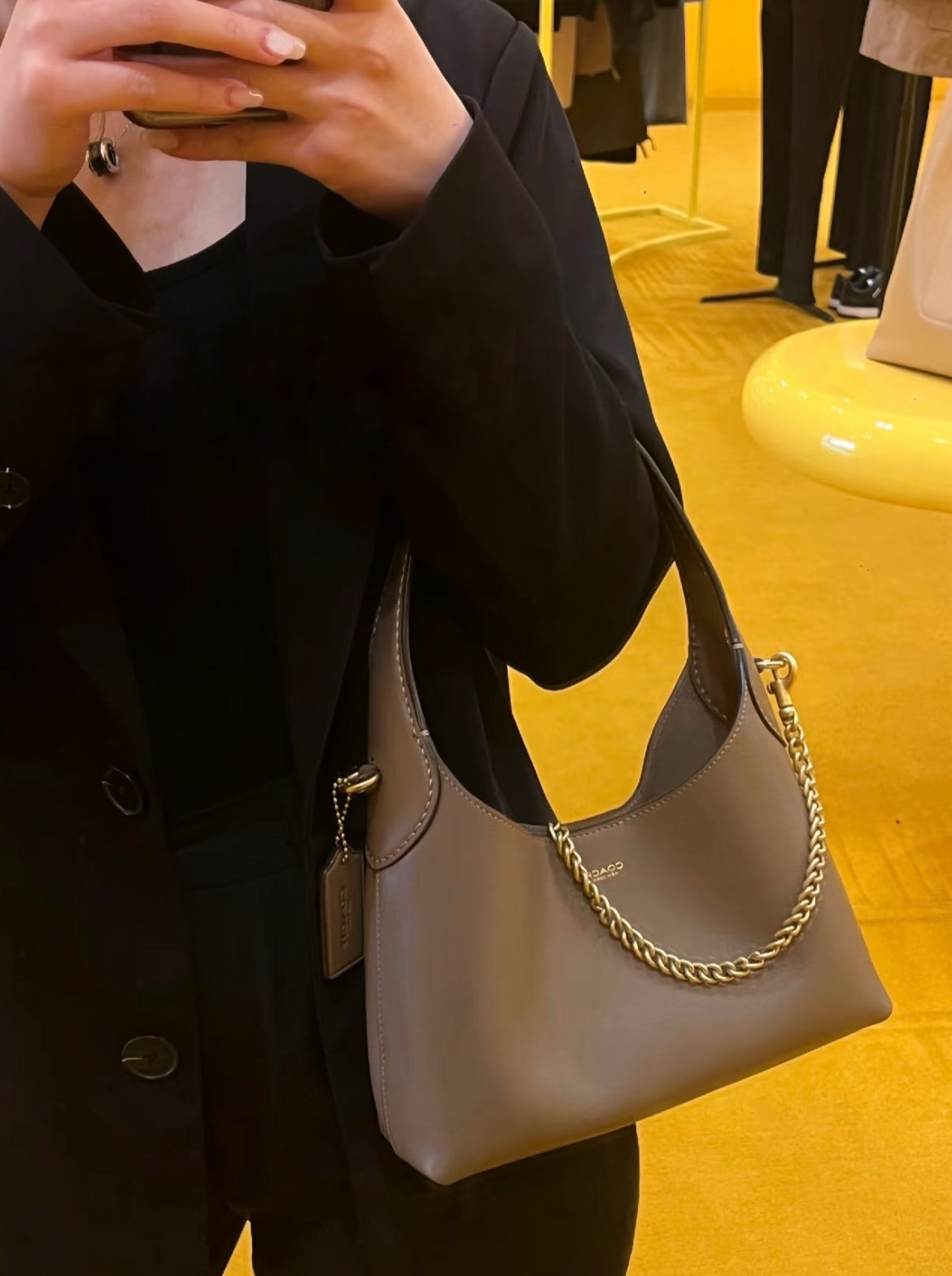 Brooklyn Shoulder Bag 23
