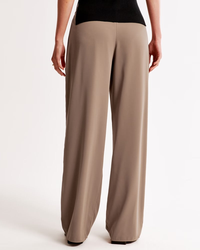 Drapey Pull-On Pant