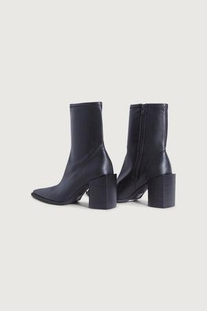 Pointed Toe Ankle Boot