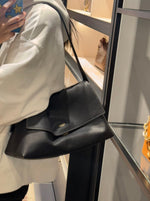 Chelsea Shoulder Bag