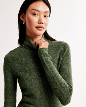 Ultrasoft Slim Turtleneck Sweater