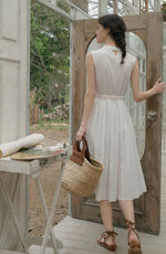 Sleeveless Collared Pleated Dress
