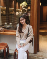 Groundy Contrast V Neck Sweater