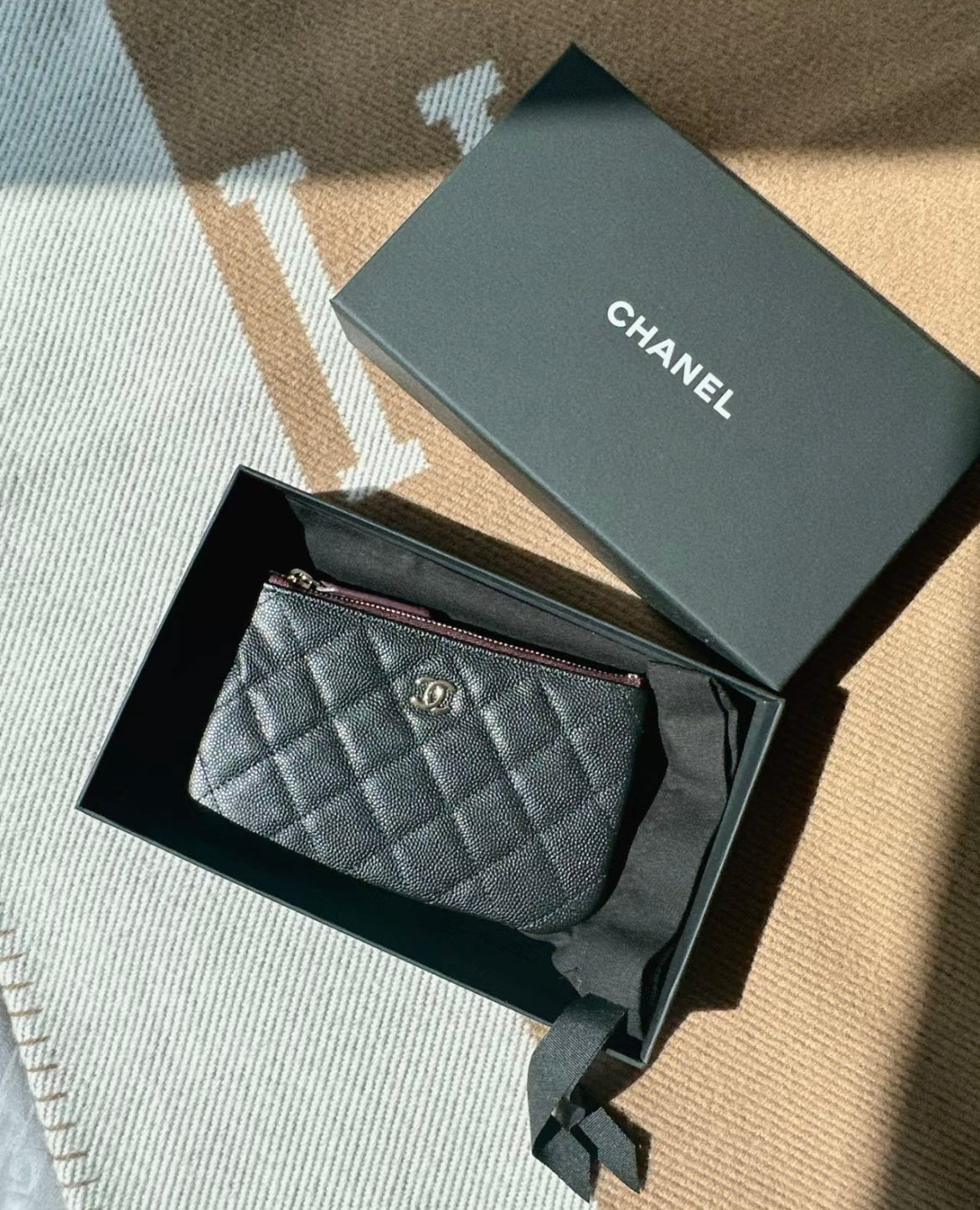 Chanel Classic Mini Pouch in Caviar / Gold Hardware