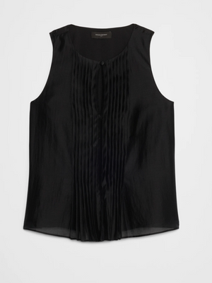Keyhole Pleated Top