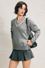 Groundy Contrast V Neck Sweater