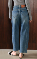 Evie Mid-Rise Barrel Jeans