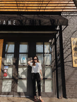 Premium Wedgie Straight Jeans