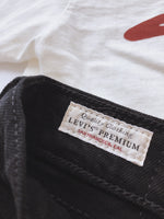 Premium Wedgie Straight Jeans