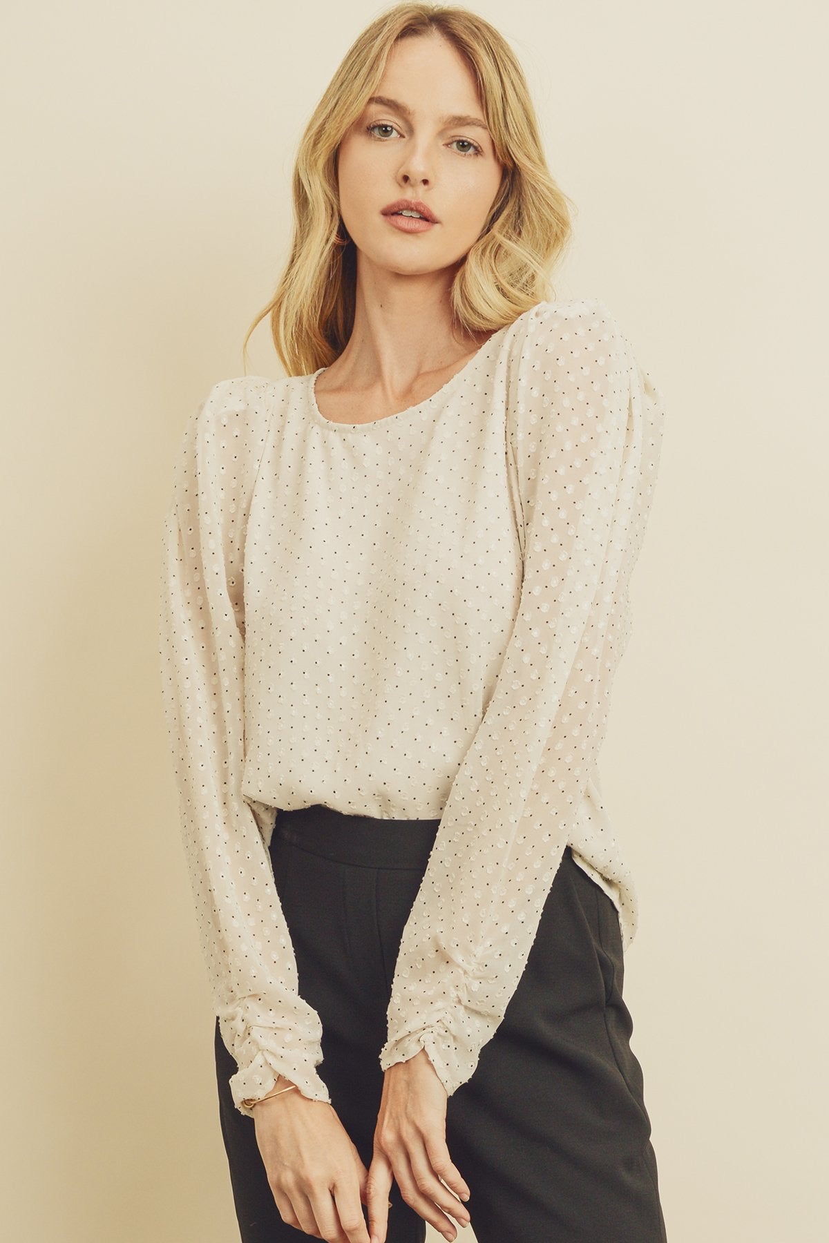 Clip Dot Puff Shoulder Blouse